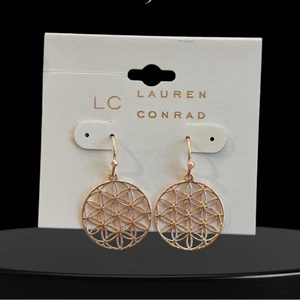 NWT Lauren Conrad gold tone intricate drop earrings